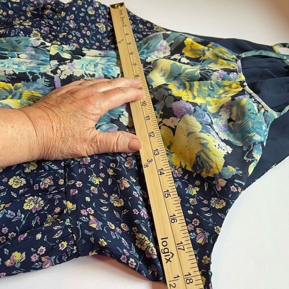 Joie size 8 100% silk floral lined maxi dress. - Picture 7 of 9